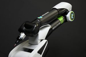 持ち運び自由なポータブル3次元測定器「Absolute Arm Compact」