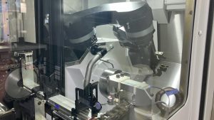 工作機械とロボットの操作を一体化！次世代ロボットシステム「LB3000EXⅢ ARMROID」