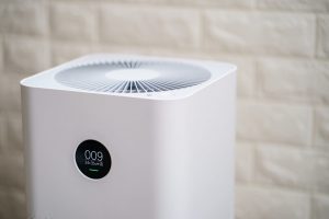 空気清浄機とは？健康的な室内環境を構築し、省エネにも貢献する環境機器を解説