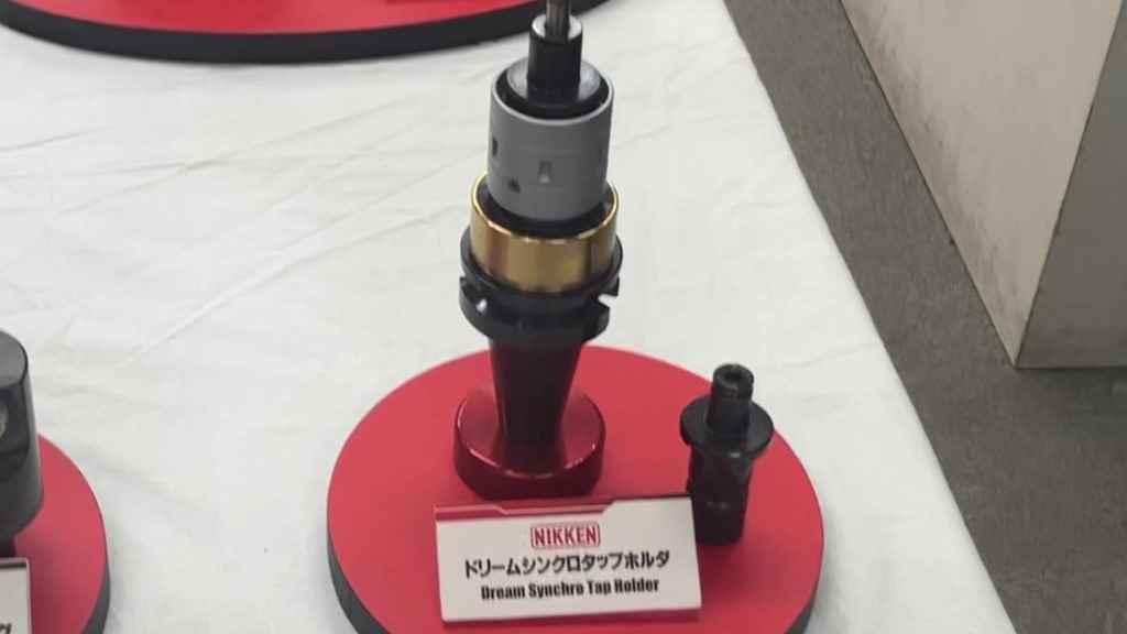 新機構「ドリームシンクロ」が圧倒的な長時間加工を実現!「ドリームシンクロタップホルダ」