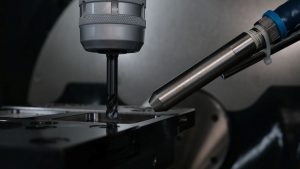 ドライ加工とは？｜革命を起こすドライアイス式冷却装置「DIPS」